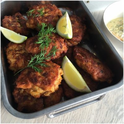 Fiskefrikadeller lavet af laks og torsk