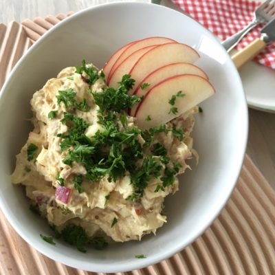 Hjemmerørt kyllingesalat