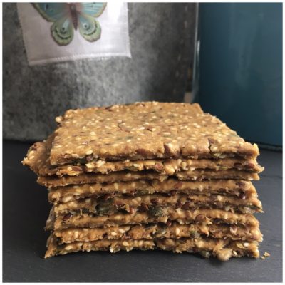 Sprøde glutenfri knækbrød med teffmel
