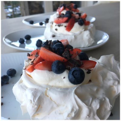 Pavlova med jordbær